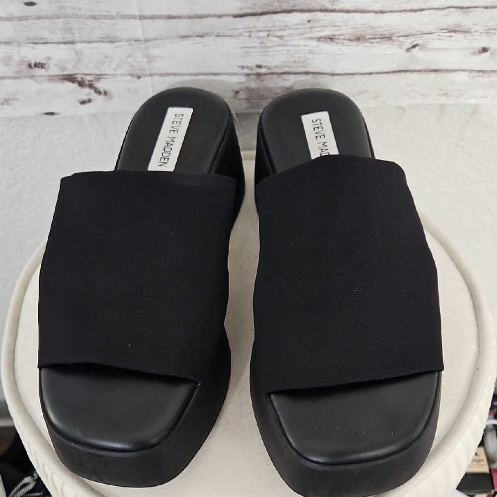Steve Madden Black Platform Slides - Picture 2 of 8